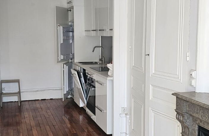 APPARTEMENT T2 42 M2 donnant sur cour — photo 2