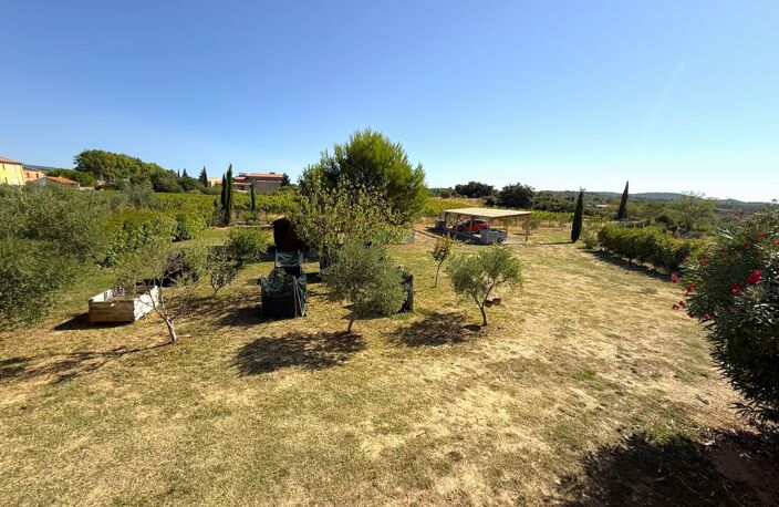Villa — photo 4