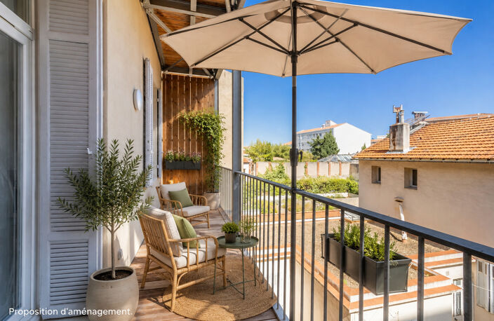 MARSEILLE 6e  VAUBAN | DERNIER ÉTAGE | DUPLEX | TERRASSE | PRESTATIONS PREMIUM — photo 3