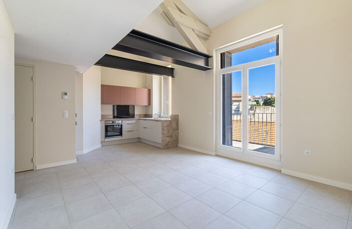 MARSEILLE 6e  VAUBAN | DERNIER ÉTAGE | DUPLEX | TERRASSE | PRESTATIONS PREMIUM — photo 4