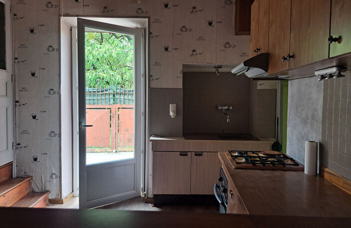 Maison /appartement de village en copropriété à  Challes Les Eaux 5 pièce(s) 78.33 m2 — photo 4