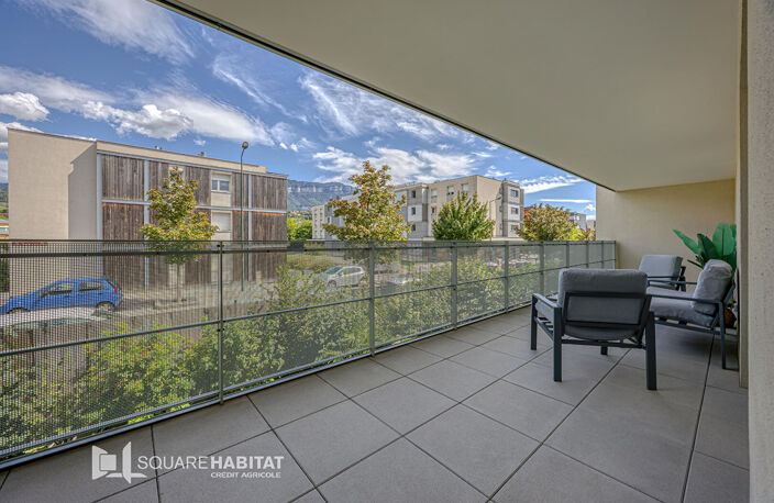 Appartement Aix Les Bains 4 pièce(s) 80.54 m2 — photo 2