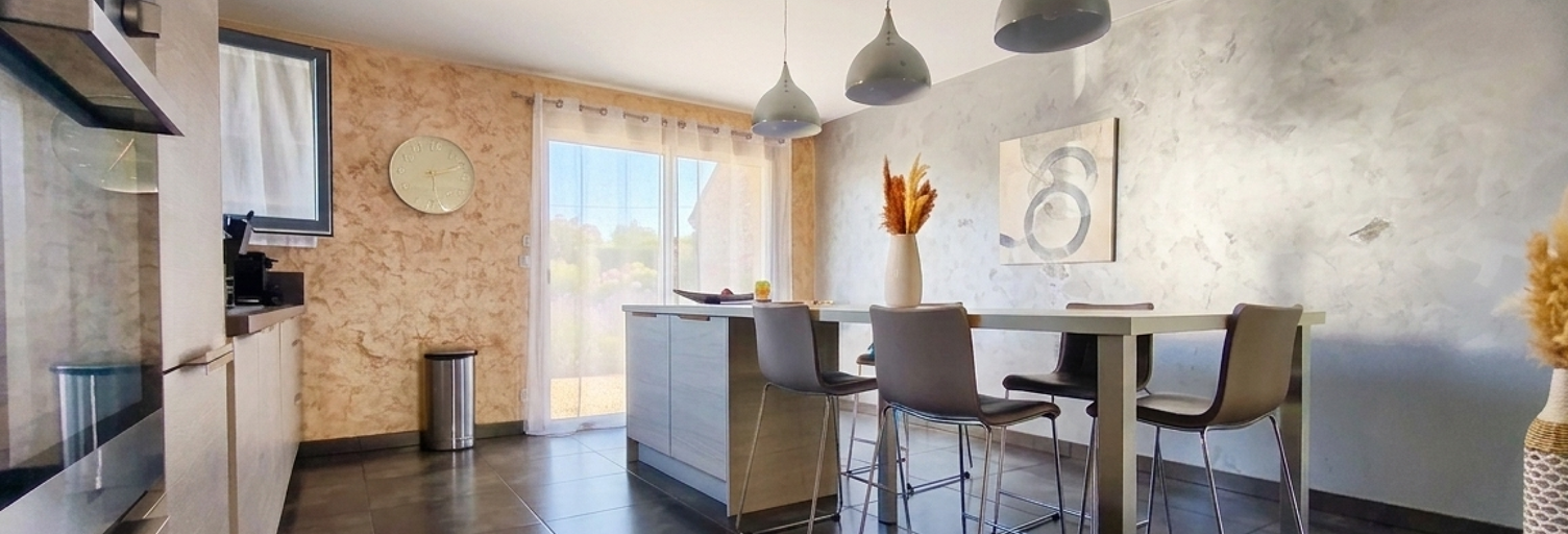 Maison 6 Pièces 144 m² à vendre à Châteaugay (63119)