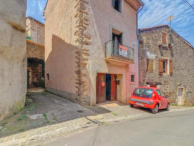 Charmante maison de village avec garage et extérieurs — photo du bien