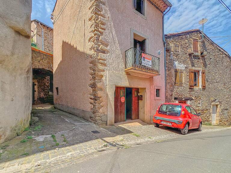 Charmante maison de village avec garage et extérieurs — photo 1