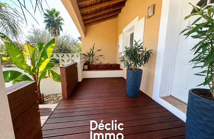 Un véritable cocon avec piscine et jardin paysager — photo 5