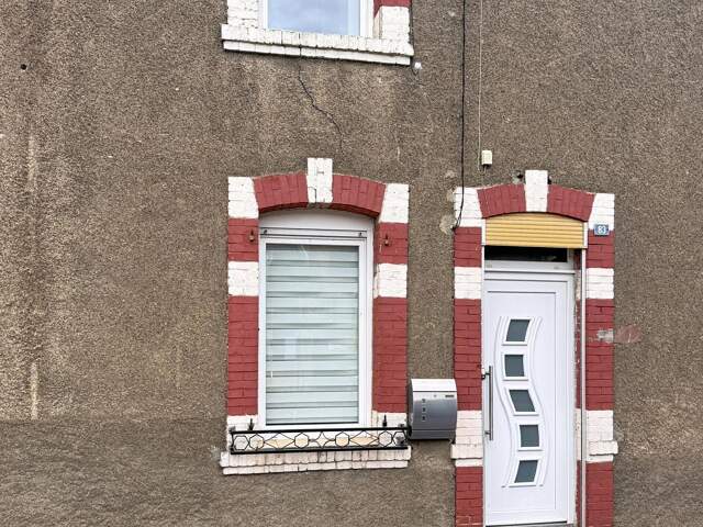 maison de cité 97 m2 3 chambres , jardin , garage possible. — photo du bien