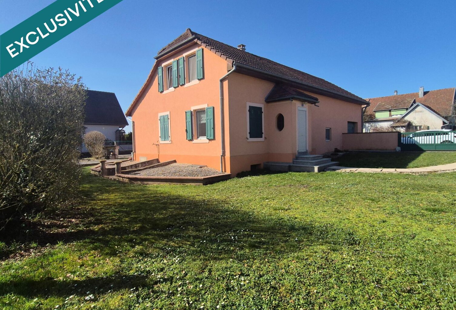 Entre nature, confort et potentiel, découvrez cette chaleureuse maison familiale située au cœur de Guewenheim, un village prisé pour son cadre de vie paisible et sa proximité des axes principaux. — photo 1