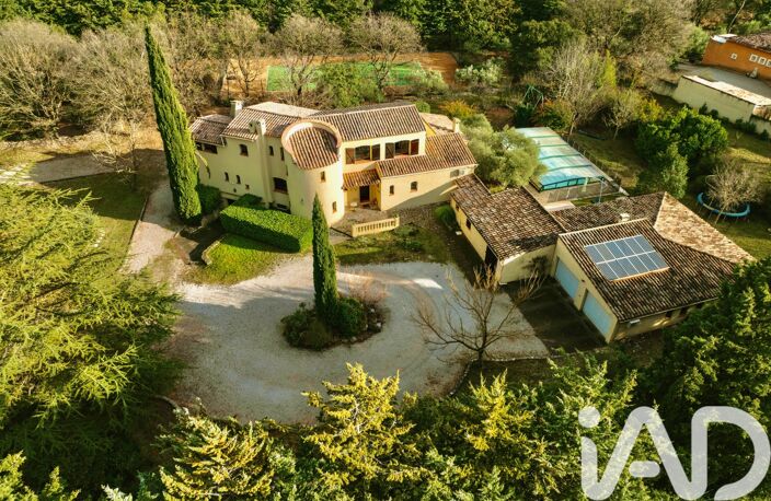 Vente Maison/villa 10 pièces — photo 2