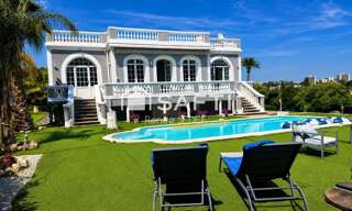 Maison 6 Pièces 183 m² à vendre à Antibes (06160)