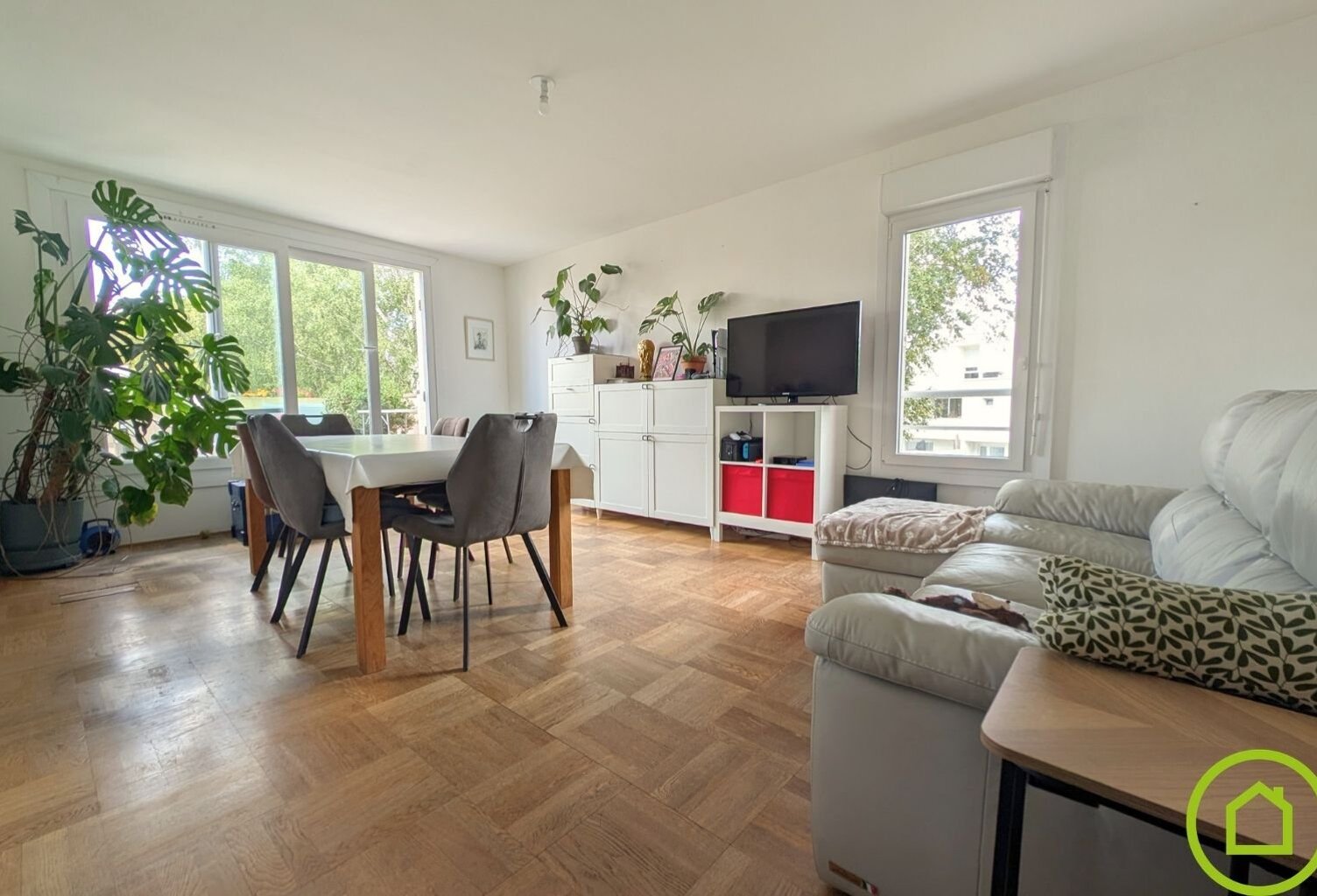 Duplex — photo 1