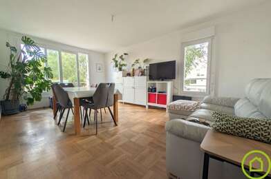Appartement 4 pièces 270500 €