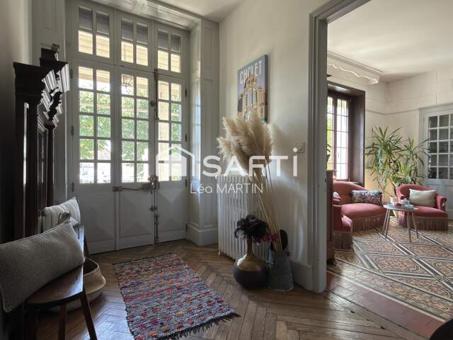 Maison bourgeoise de 1919 - 238m2 - 5 chambres - jardin — photo du bien