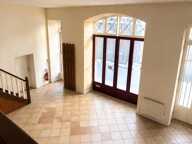 Local commercial 104 m² avec mezzanine et bureau — photo 2
