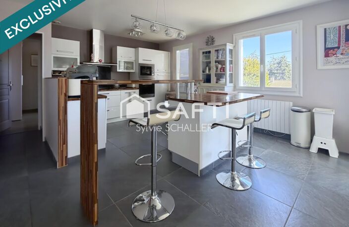 Villa familiale T7 rénovée sur un terrain clôturé avec piscine et garage — photo 4
