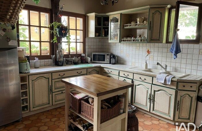 Vente Maison/villa 8 pièces — photo 3