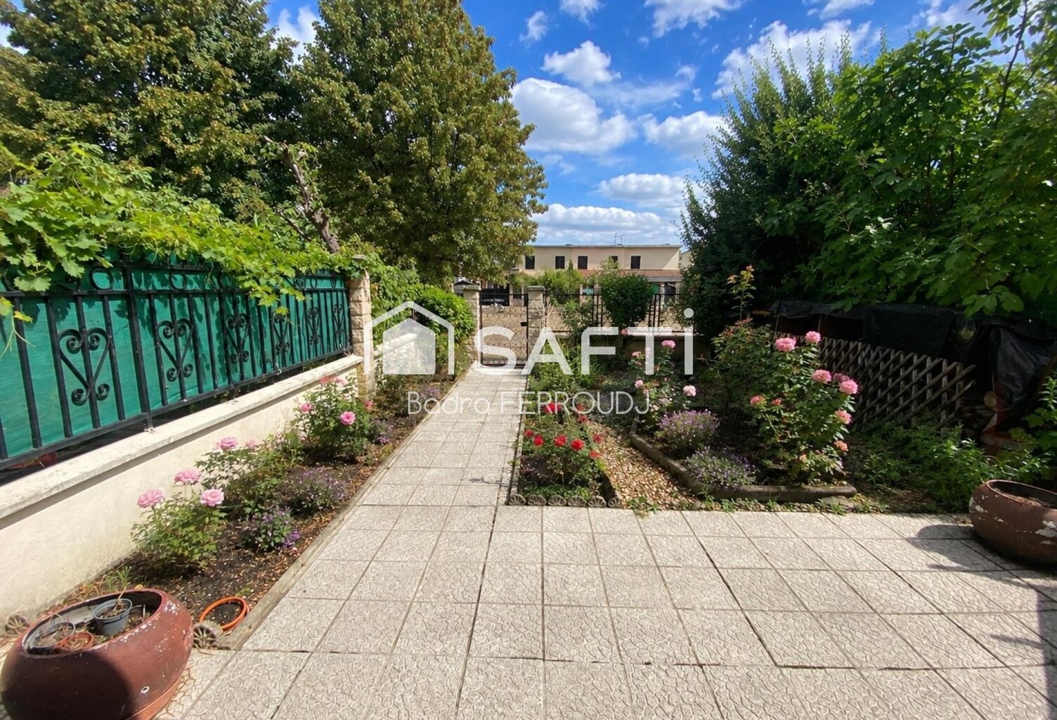 Maison lumineuse et spacieuse. — photo 1