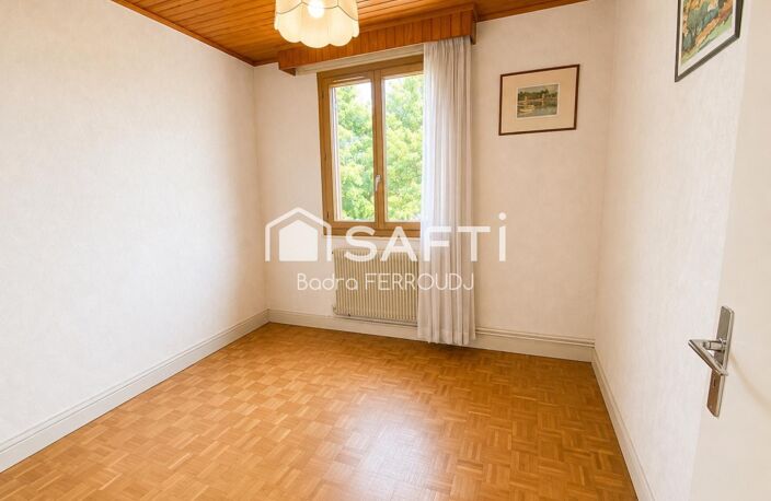 Maison lumineuse et spacieuse. — photo 5