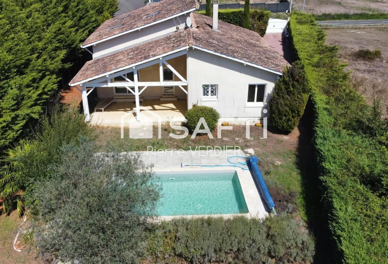 Calme, piscine, terrain — photo 1