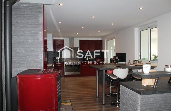 Maison entièrement rénovée de 153m2 avec garage double. — photo 5