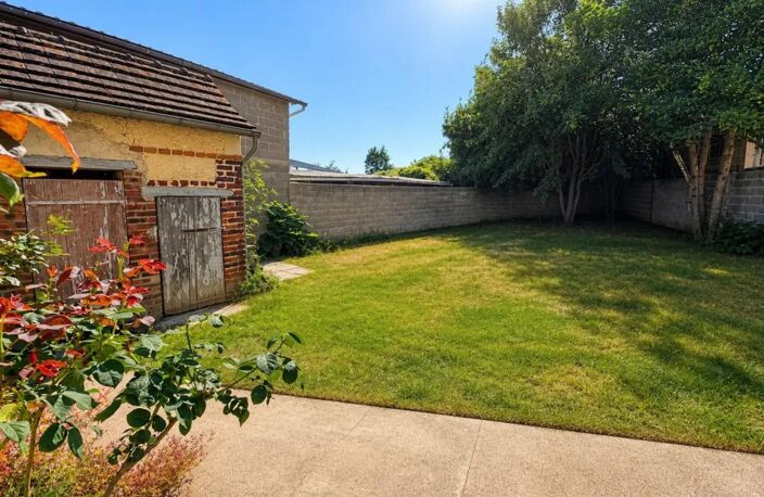 Maison de 84 m² a Beaumont sur dême dans un village paisible, — photo 3