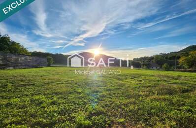 terrain constructible 1380 m² — photo du bien