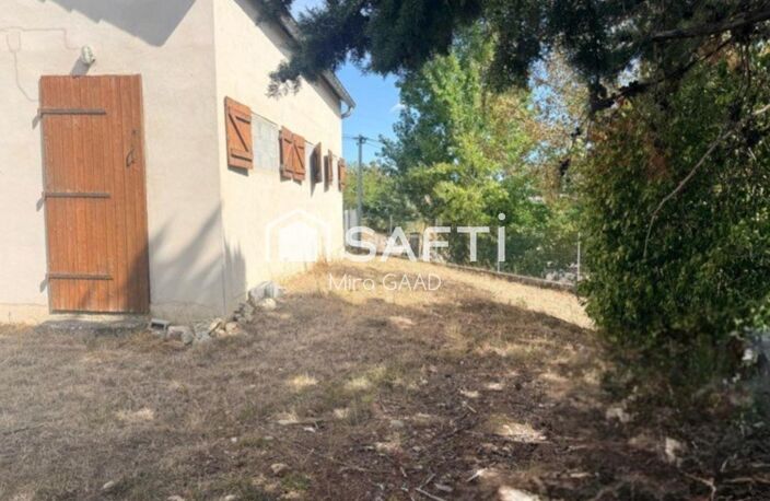 Dépendance avec 660 m2 de terrain au coeur du village NEGOCIABLE — photo 2