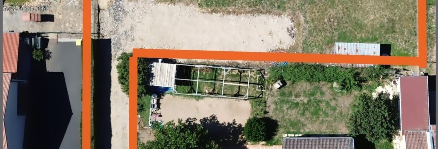 Terrain  825 m² à vendre à Neuville-les-Dames (01400)