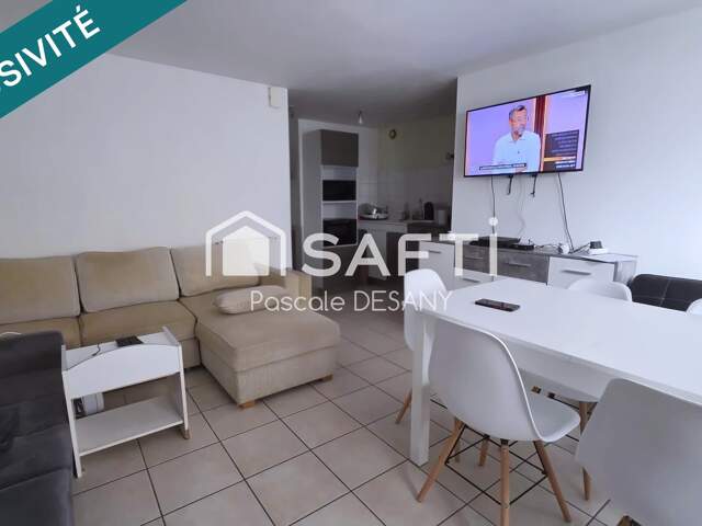 Maison de rue avec de 2 appartements — photo du bien
