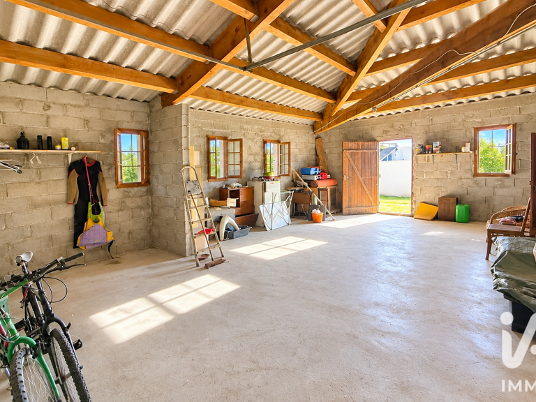Vente Garage 46 m&sup2; — photo 1