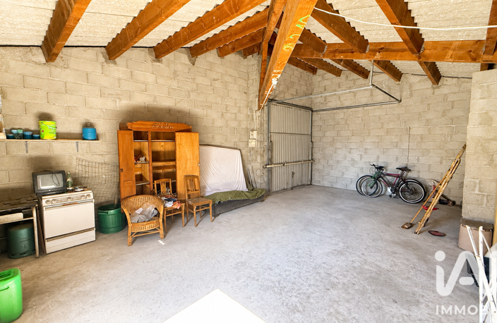 Vente Garage 46 m&sup2; — photo 2
