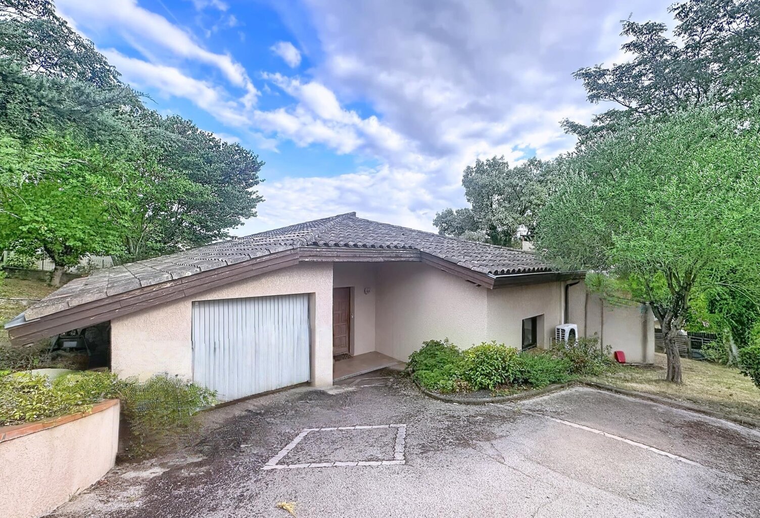 Flourens : charme, espace et sérénité - Une maison pleine de charme à Flourens — photo 1