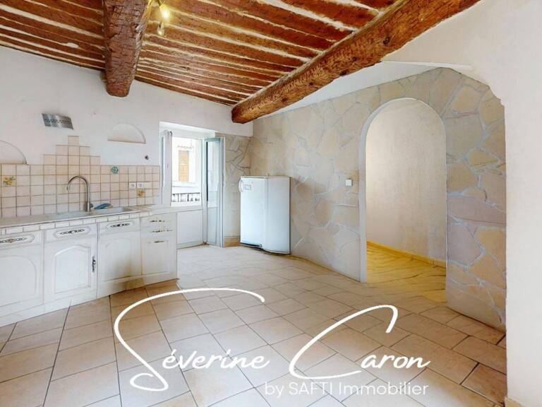 Maison de village à Carnoules  62 m² avec cave et potentiel !. — photo 1