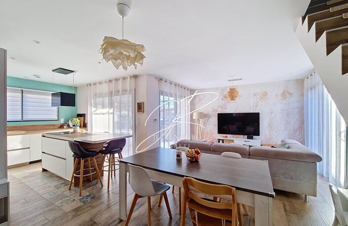 Maison T4 3 chambres 87 m² piscine et garage — photo 2
