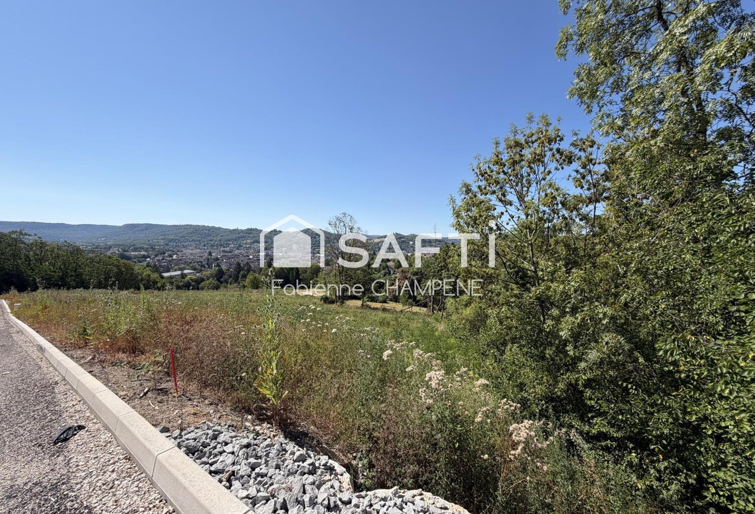 TERRAIN CONSTRUCTIBLE VIABILISE — photo 1