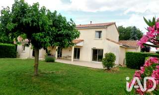 Maison 7 Pièces 200 m² à vendre à Buxerolles (86180)