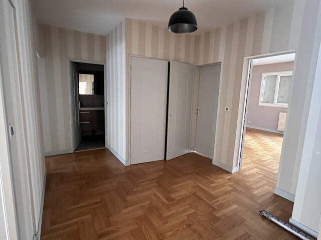 T4 à louer - Secteur Préfecture immeuble avec ascenseur. — photo du bien