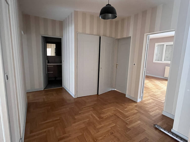 T4 à louer - Secteur Préfecture immeuble avec ascenseur. — photo 1