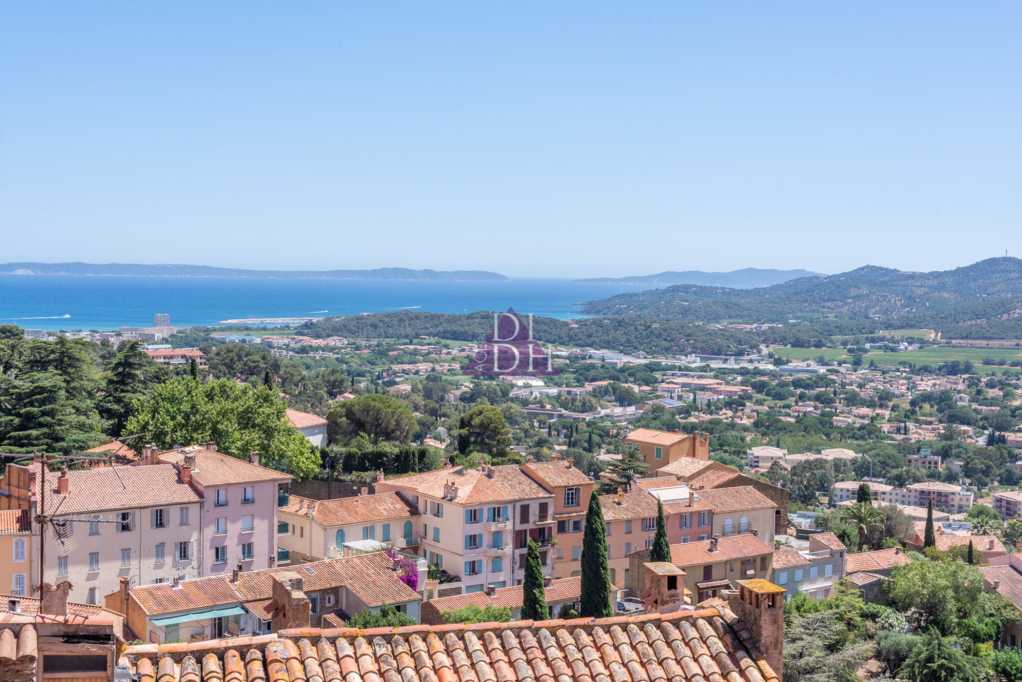 Appartement  à louer Bormes-les-Mimosas 83230