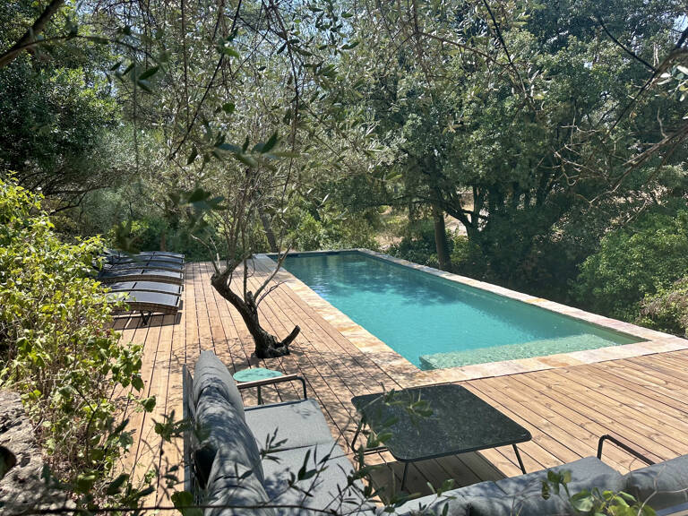 PROPRIÉTÉ D’EXCEPTION   NÎMES / À 15 MINUTES D’UZÈS — photo 1