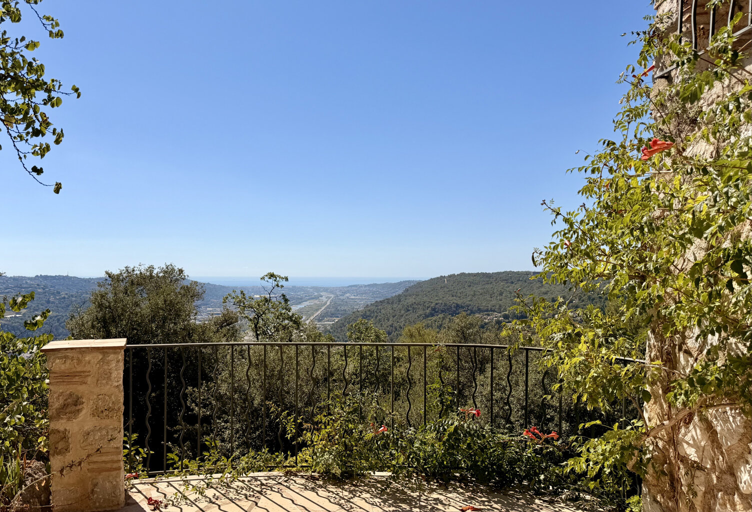 Villa 5 pièces Gattières proche vignoble saint jeannet - Vue Mer — photo 1