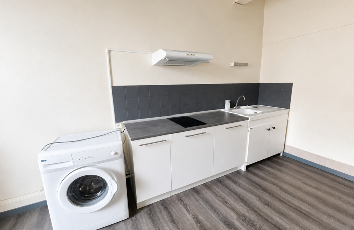 Deux pièces meublé - électricité et chauffage compris — photo 3