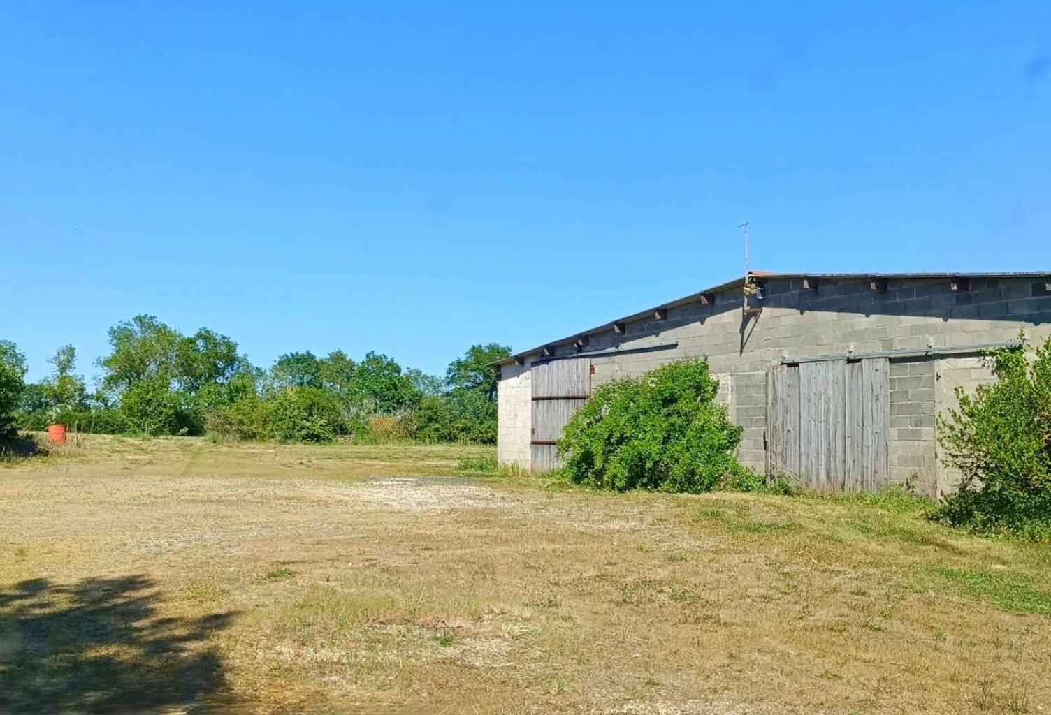 Vente Grange 1 pièce — photo 1