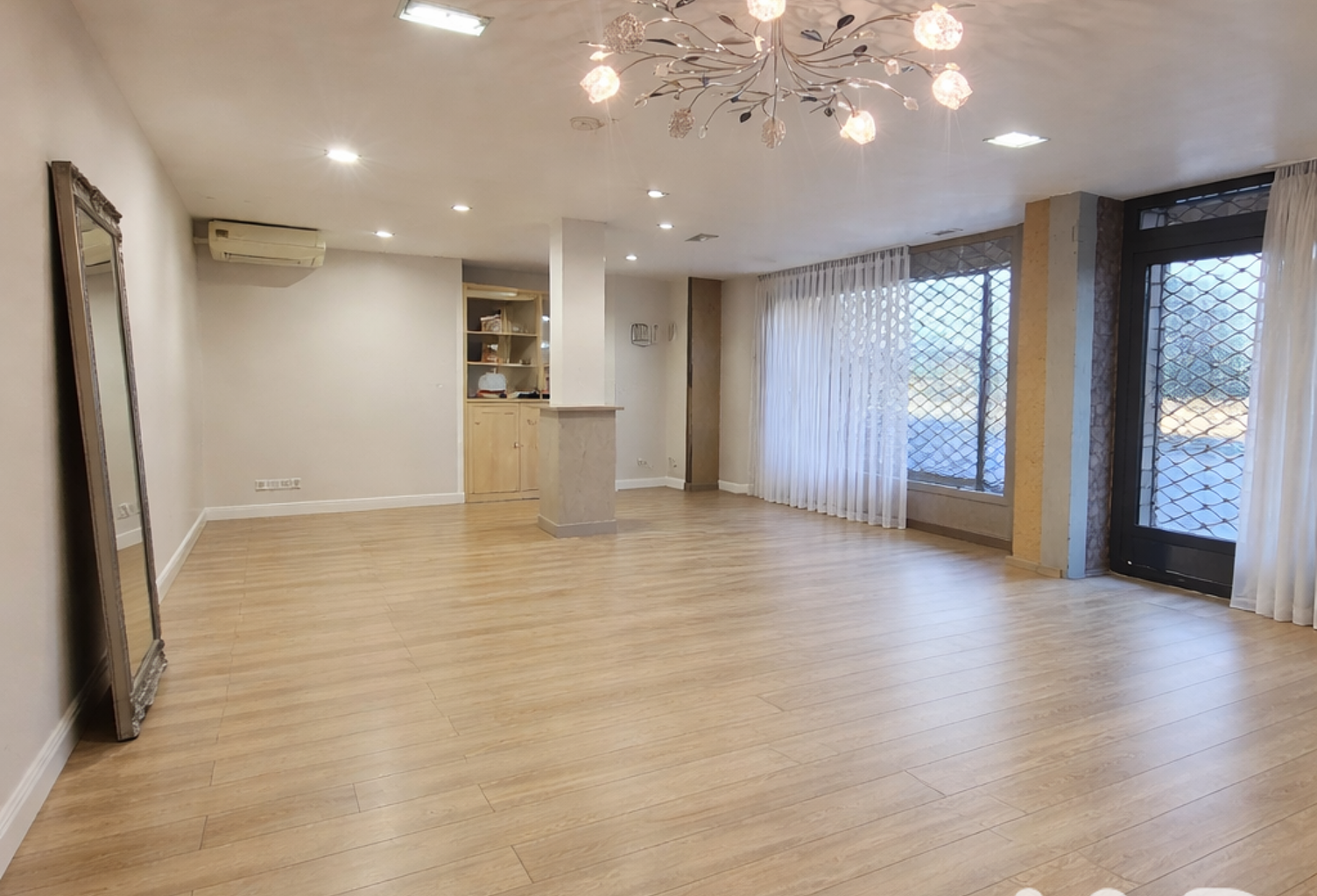 Vente Immeuble 100 m&sup2; — photo 1