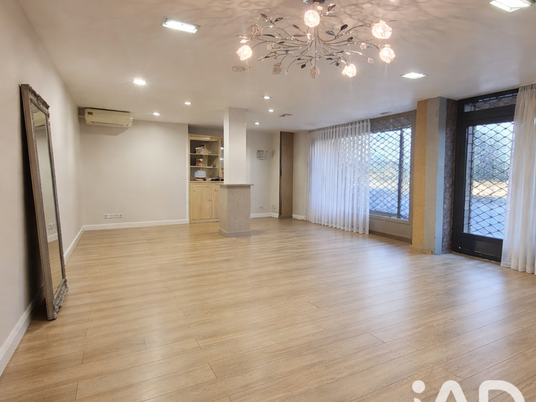 Vente Immeuble 100 m&sup2; — photo 1