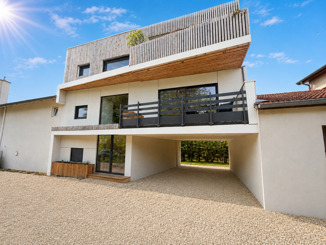 MAISON DE CARACTÈRE DE 166 M2, ENTIÈREMENT RÉNOVÉE, TERRASSES ET ROOFTOP — photo du bien
