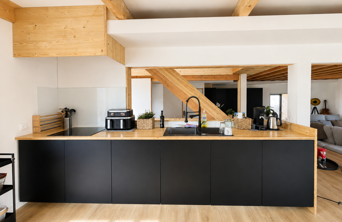 MAISON DE CARACTÈRE DE 166 M2, ENTIÈREMENT RÉNOVÉE, TERRASSES ET ROOFTOP — photo 3