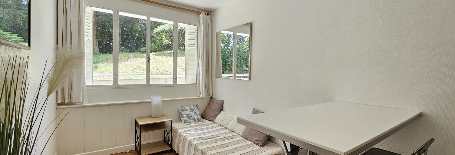 Appartement 1 Pièce 14 m² à vendre à Le Pecq (78230)