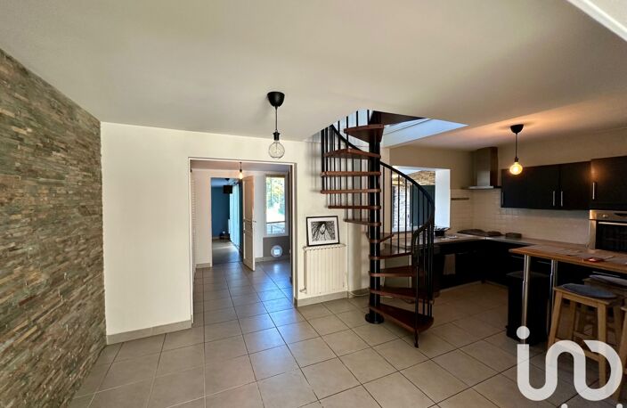 Vente Maison/villa 4 pièces — photo 2