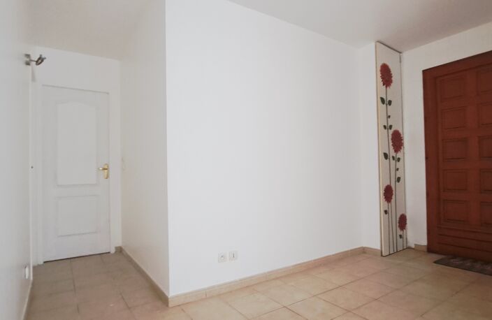 Vente Maison/villa 5 pièces — photo 4